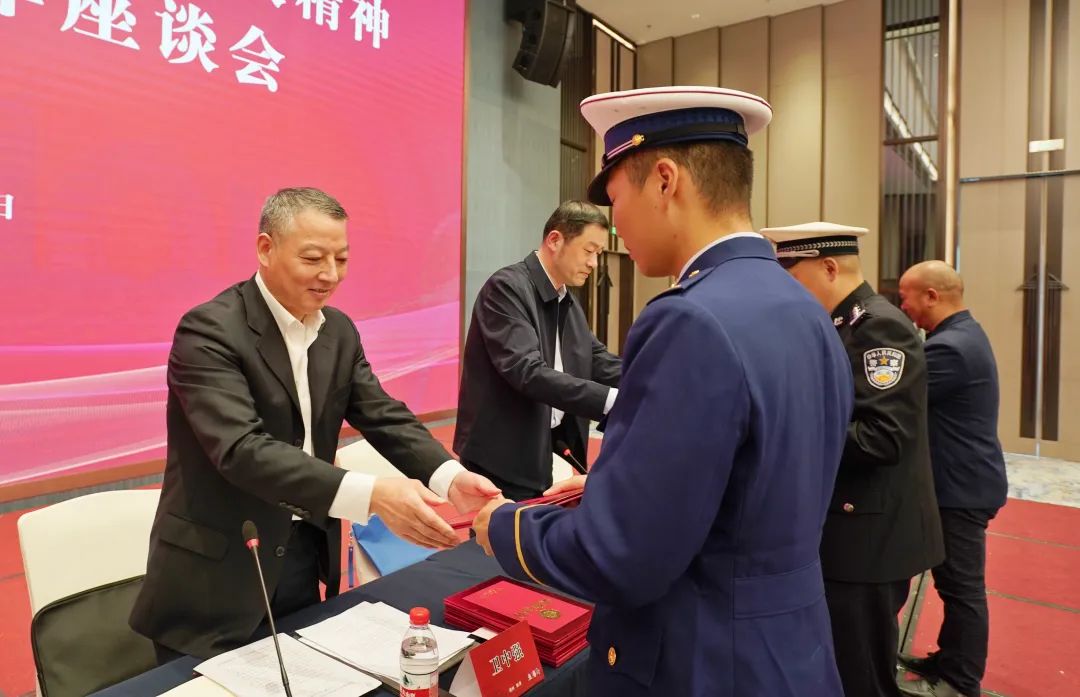 微信图片_20221110225024.jpg 微信图片_20221110225024.jpg